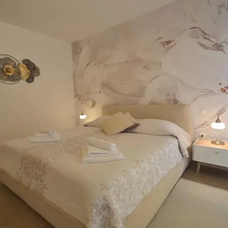 Magnolia 2 Pers Apartment Opatija